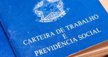 Desemprego cai e atinge 11,9 milhões, mas informalidade bate recorde